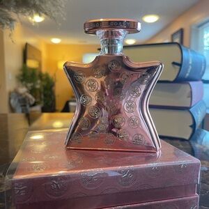 Bond.9 Gold Coast
Niche collection